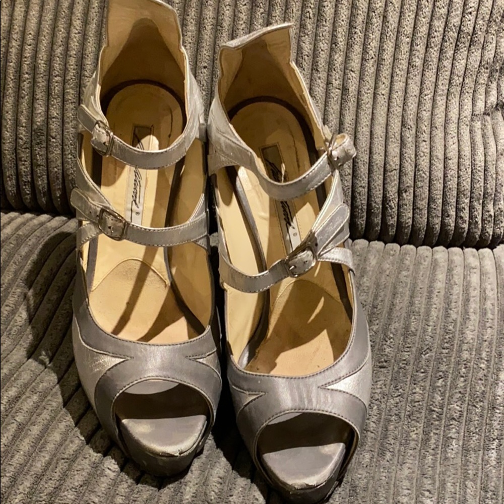 Brian Atwood platform pumps size 37
